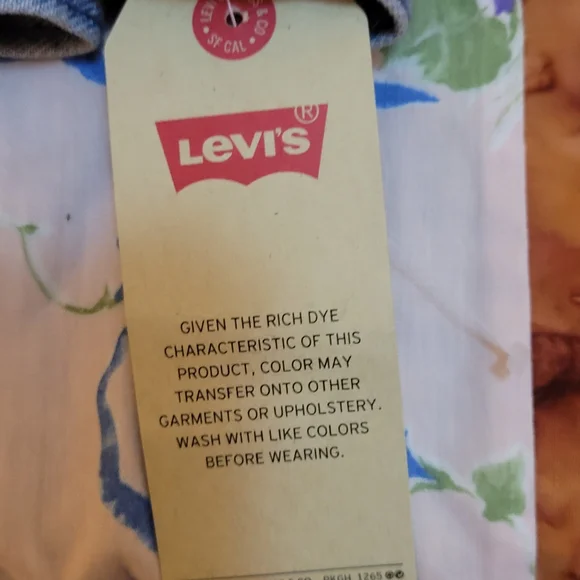LEVIS Kid's 2 Tone Denim Jacket! BNWT!